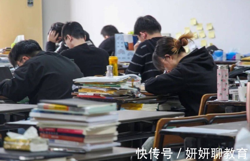 专业课|考研真的是越早越好吗？学生要合理分配时间，听听过来人怎么说