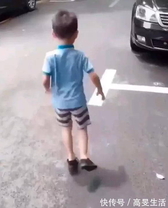 父母|幼儿园过出养老院的气质,这些孩子深得老人的精髓,网友:笑死了