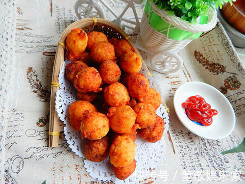 面包糠|土豆做丸子要怎么做教你一个做法，简单又好吃，实在太解馋了！