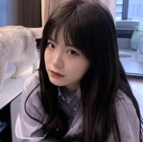 些女|经常对嘴唇做这3种举动的女生,分分钟逆袭“樱桃唇”,不妨自测