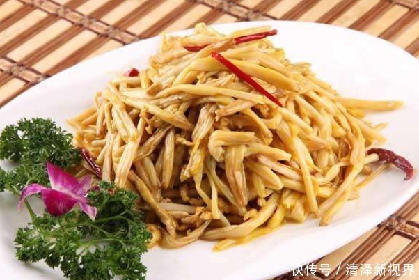  舒服|不焯水不能吃的4种蔬菜，之前很多人都没注意，难怪肠胃不舒服！