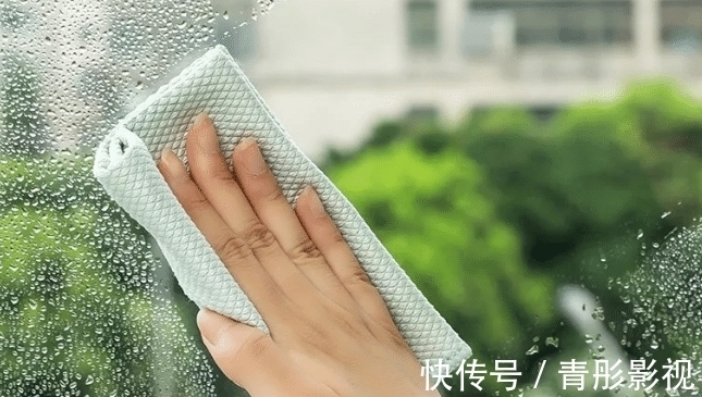 别人家没水渍的厨房,是怎么擦出来的?