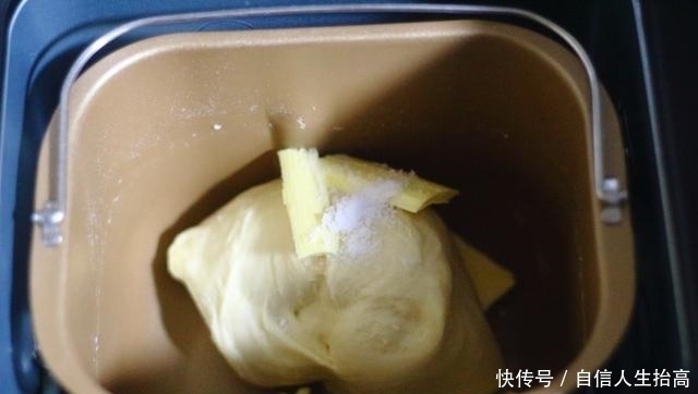 想吃面包,不会做怎么办?跟我学,一键式做出柔软拉丝的美味面包