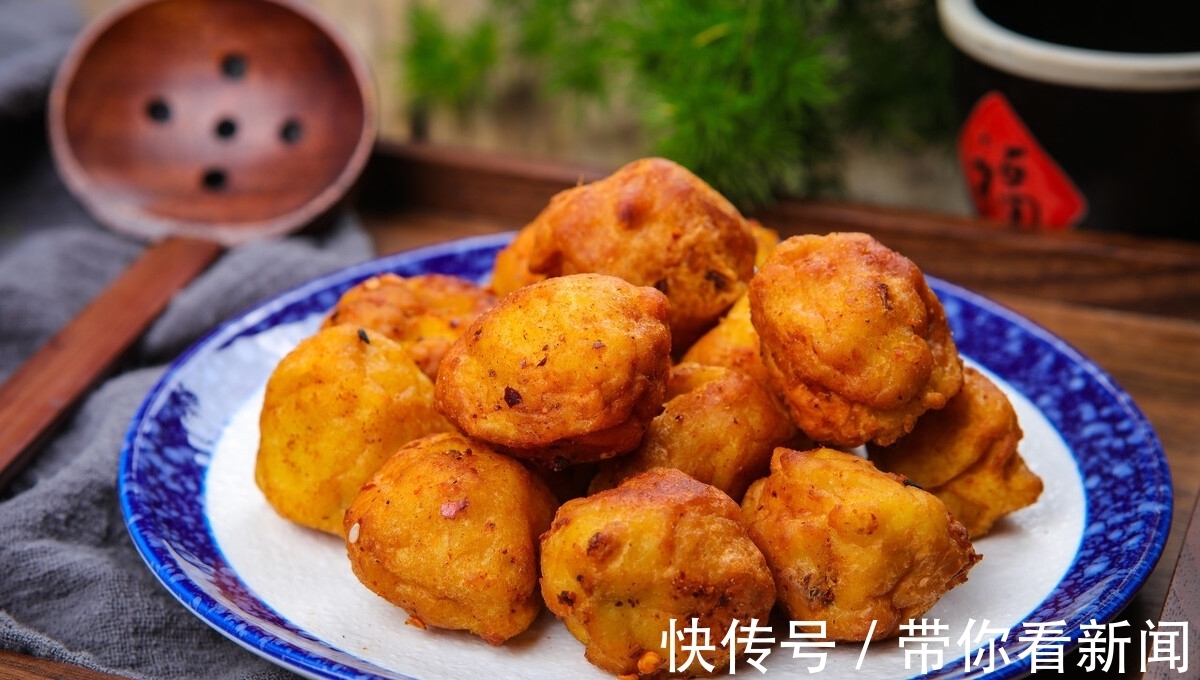 丸子|炸丸子，记住不要放面粉和淀粉，教你正确方法，外酥里嫩又弹牙