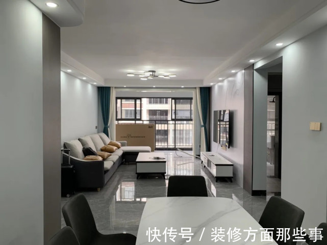 装修|130平简约风三居室L型的厨房，橱柜超多，整体大方时尚