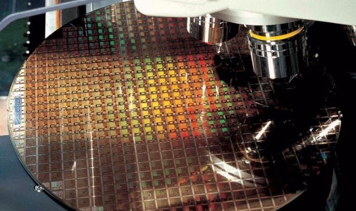 中国|拨款151亿美元!中国芯片巨头宣布新政策,暴露出背后的3大野心