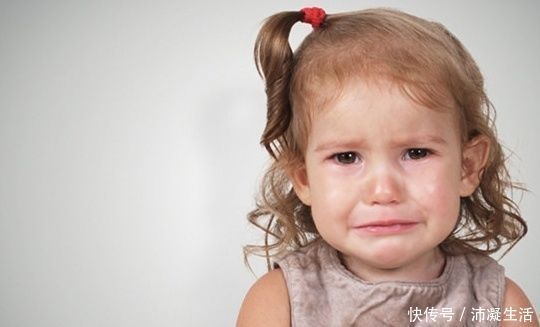 烁烁|上幼儿园第一天,3岁宝宝哭着告诉妈妈,老师给他起了一个破名字