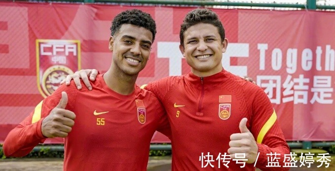 12强赛|真国脚!网友晒出聊天记录,阿兰答应出战12强赛,国足逆袭有转机!