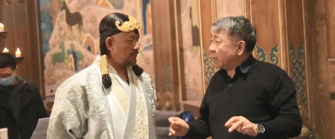 姜文|光劇本就準(zhǔn)備了近20年，請來姜文、胡軍，鄭曉龍這次要來“狠”的