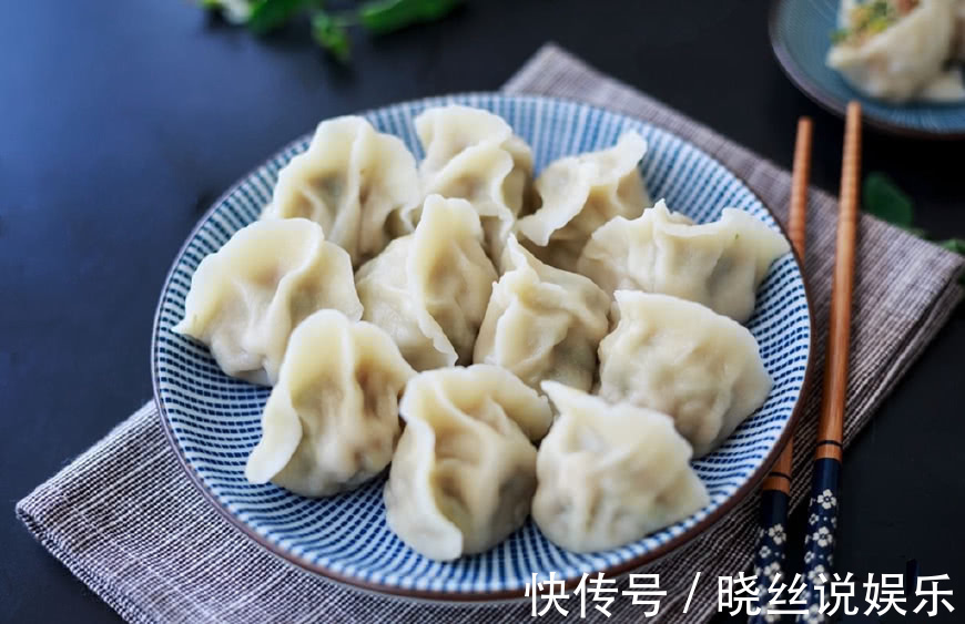 饺子|拌饺子馅时,要不要加水厨子说漏嘴好多人做错,难怪不嫩滑