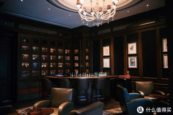 玫瑰|旅行其实很简单 篇九百八十七：入住送粉色玫瑰，整家酒店都是Pink！Pink！Pink！