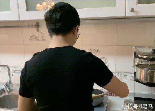 烫发|抛弃格子衫，不做宅男，90后程序员三大爱好：烫发、健身、下厨