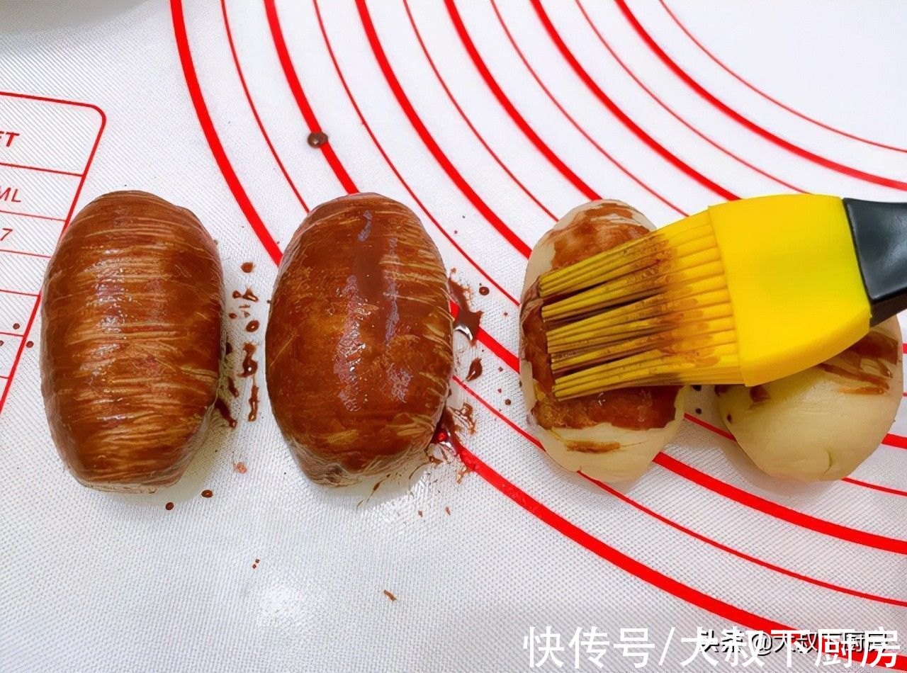 好吃|中秋礼自己做!大叔教你芋头酥,香甜酥脆,做法简单,好看又好吃