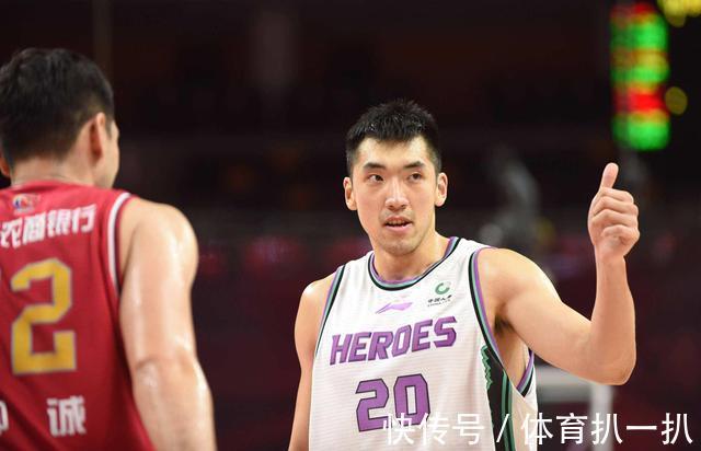 李春江|CBA土豪球队轰然倒下,外援10中一,李春江巧妇难为无米之炊