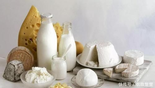 骨钙化|50岁后,养生要养骨,4种食物加入早餐,预防骨质疏松