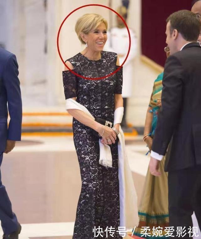 布丽吉特换新发型好年轻！手挽老公气质高贵，穿风衣露小腿美翻了