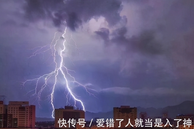 雷劈$古人言:“雷打真孝子,财发狠心人”,为何孝子会被雷劈?