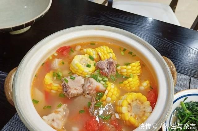 老公带小姑娘回家吃饭,我做了一桌菜招待,她惊讶的“三观”尽碎!