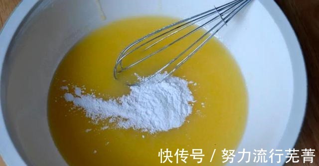 早餐|吃了半辈子面食,第一次见这个做法,不用一滴水,早餐不吃包子了!