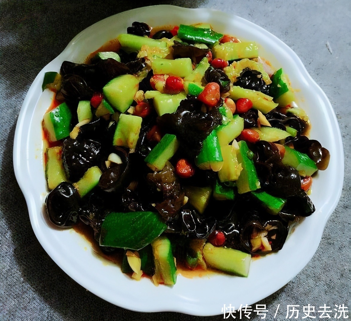 想养生得会吃，三种美食换着吃，美容养肤，延缓衰老