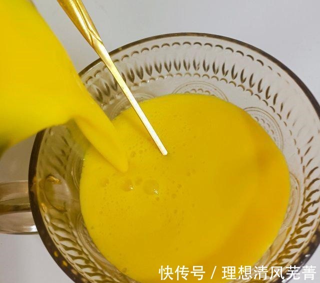 南瓜|南瓜豆浆,微凉的早晨喝杯热乎乎的豆浆吧!