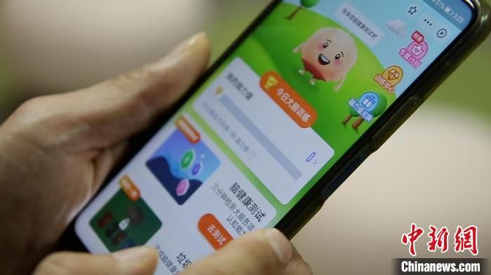 效率|效率提高12倍 上海街道用数字化工具为老人进行早期阿尔兹海默症筛查