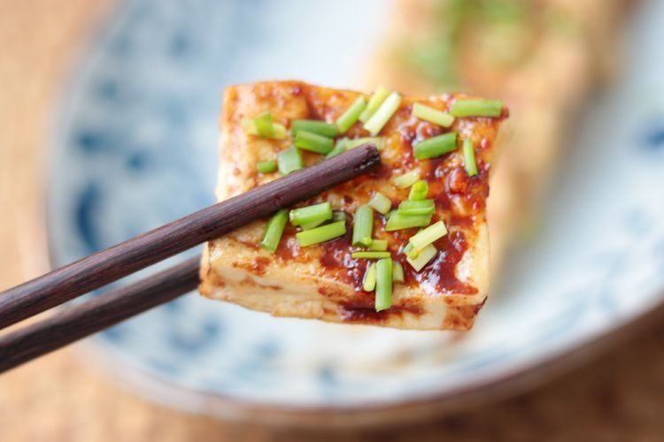 豆腐这样做家人都爱吃,鲜嫩可口,成本不到5块钱,经济又实惠