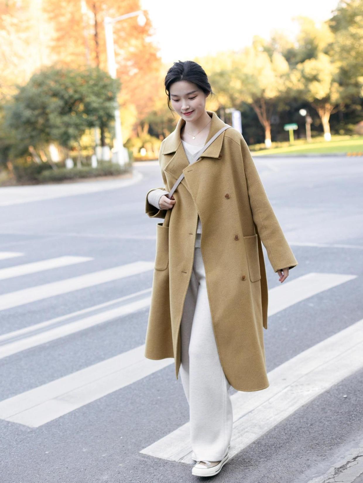 牛角扣|慵懒风大衣你get了吗?减龄又休闲,冬日的宝藏搭配!