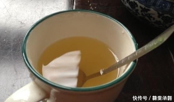 75岁老中医苹果煮水加1物,坚持一周肚肚舒畅没口臭,积食拜拜
