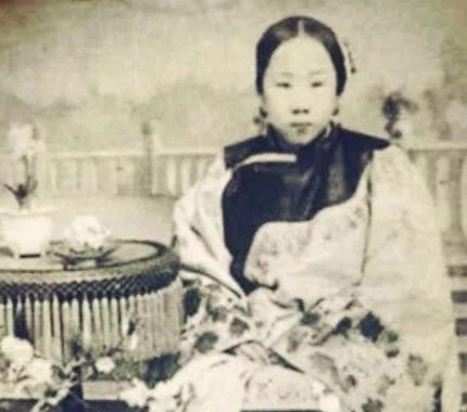 赛金花&她堪称东方第一美人,晚年却穷困潦倒,齐白石愿意和她葬在一起!