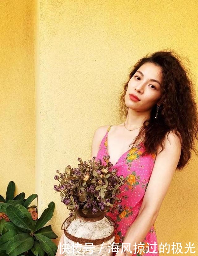 海藻卷|“羊毛卷”早过时了！2021年更流行“海藻卷”，不仅减龄还显脸小