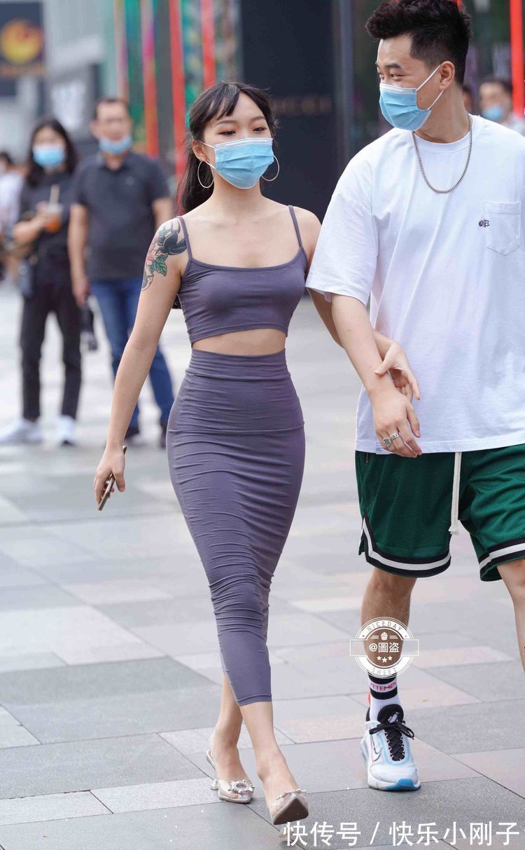 清新 优雅清爽的连衣裙穿搭更有立体感,秀出阳光的气质,清新时尚