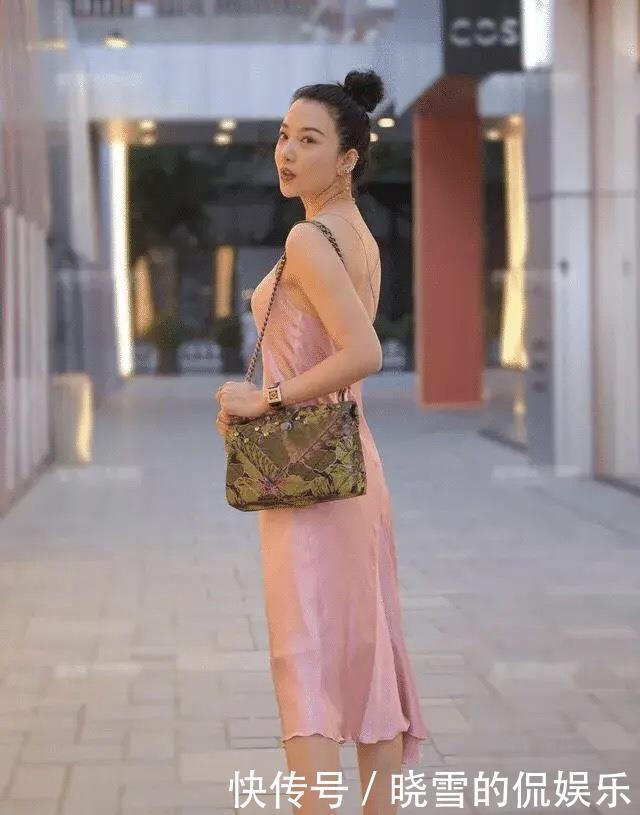 荷叶罗裙一色裁,芙蓉向脸两边开,吊带连衣裙演绎的优雅从容之美