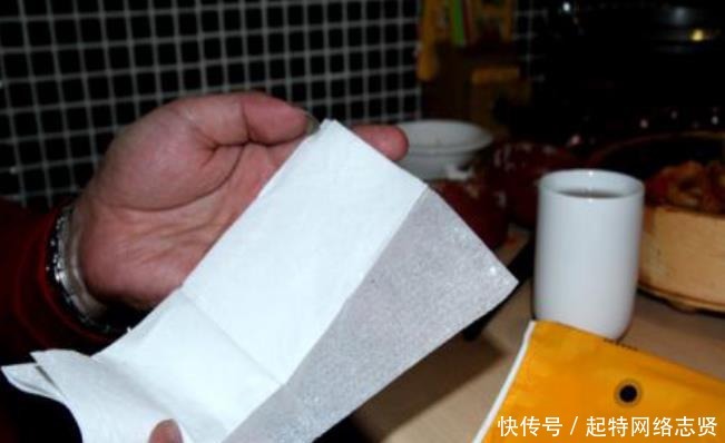 牛排|吃牛排时服务员递的纸不是让你擦嘴的,不懂的看一看,别闹笑话!