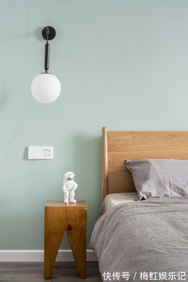 拼接|走进她家，就被清新淡雅的氛围吸引，利用颜色拼接让室内非常大方