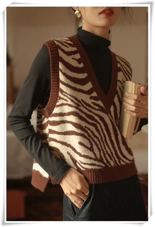 学习春季的高级叠穿法，一件马甲就够了，百搭实用