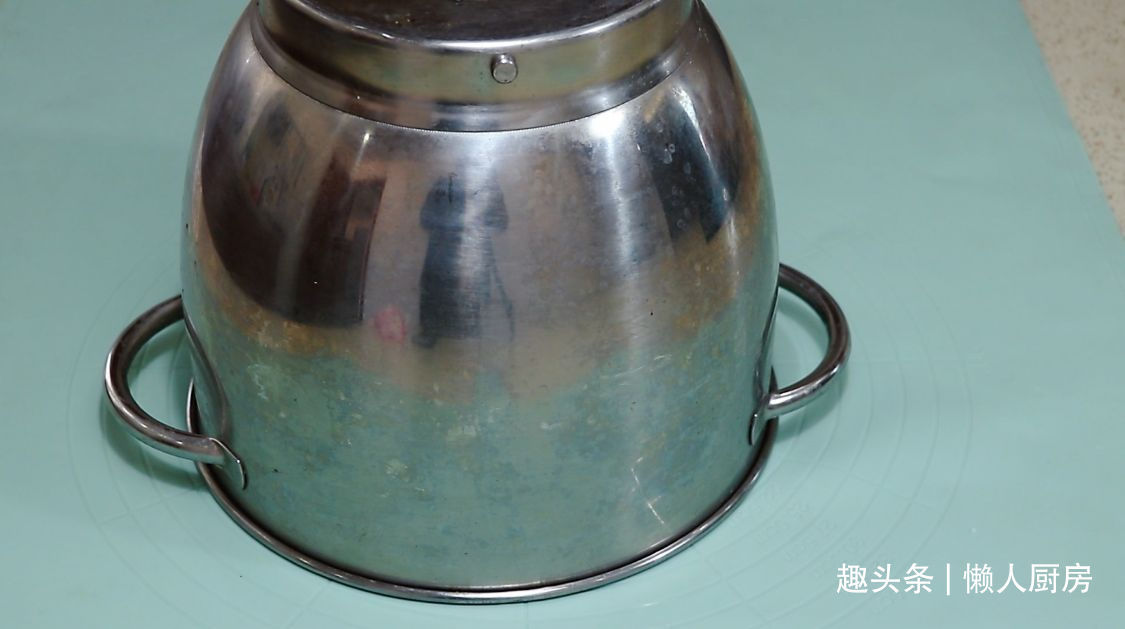 20元四片吐司,比吃一个猪肉包子还贵,不如自己做,还能拉丝