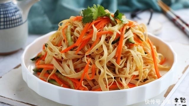 补钙|教你一道爽口菜,简单易做,好吃补钙吃不腻