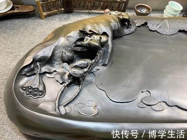 立体感@随便拿2块“金皮”歙砚石,叫朋友帮忙雕刻茶盘,成品也太惊艳了