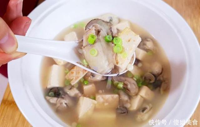 生蚝汤|春天,吃它比大鱼大肉香,有条件多给孩子吃,补脑更保护视力