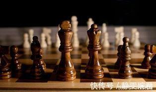 数学思维|平平无奇的一天，娃学了国际象棋！差生变优等，核心能力提升