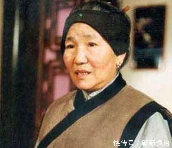 周瑞&红楼梦:难怪刘姥姥只念凤姐的恩,不念王夫人的恩,看凤姐说了啥