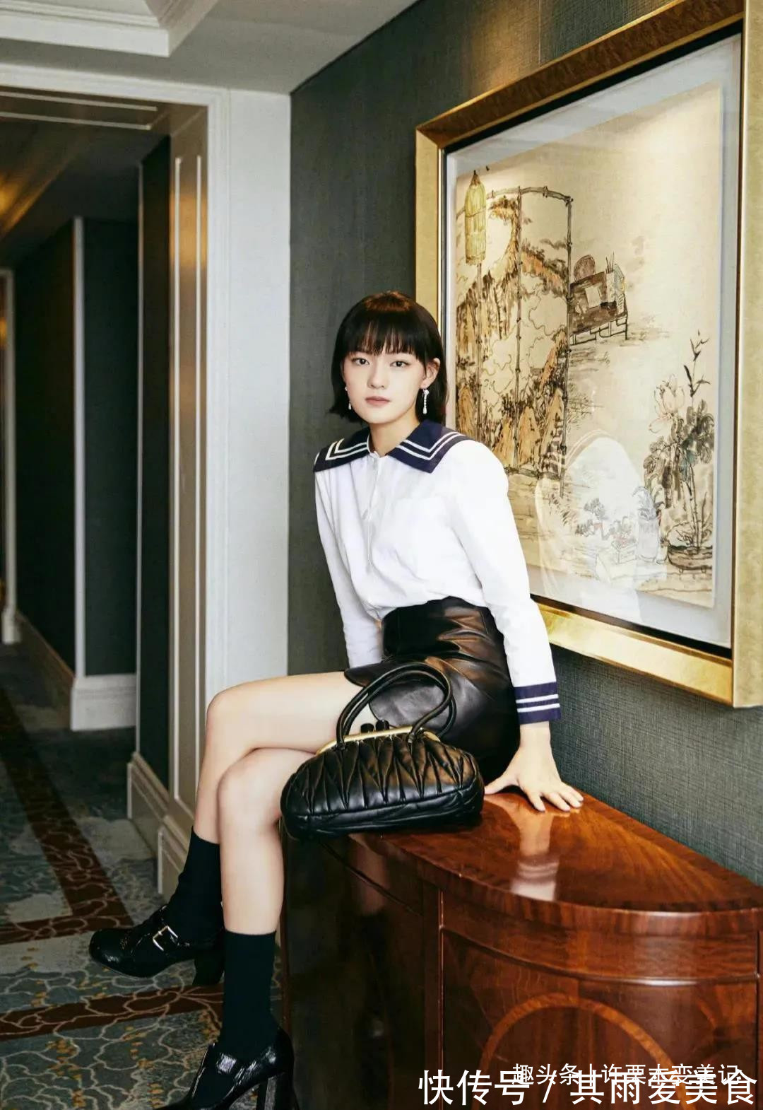 搭配 别再穿马丁靴了,今秋最火的是这“4双”鞋,舒适时尚还显高