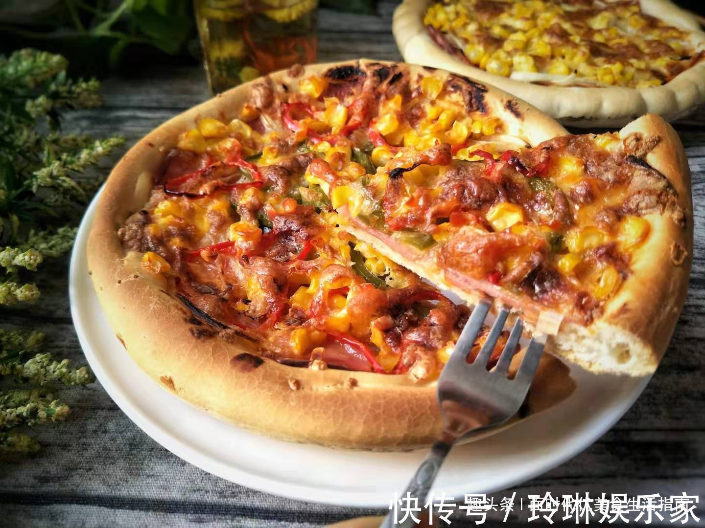 番茄酱|外面30一个的披萨，自己在家做成本只需几块钱，又软又香又划算