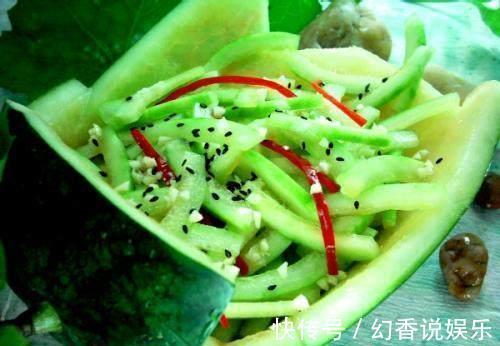 西瓜皮|隔夜的西瓜究竟可以不可以吃夏天吃西瓜，你必须要晓得这2点！