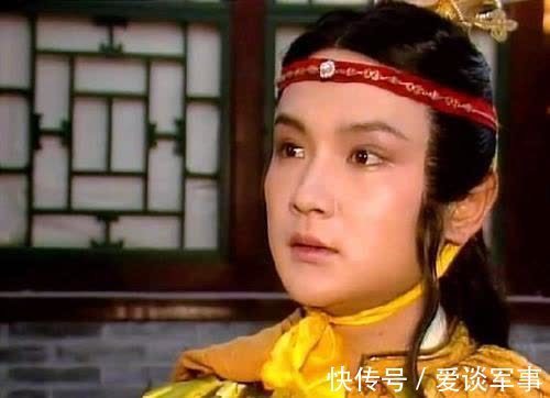 贾府&红楼梦：贾宝玉有多厌恶薛宝钗？三次公开嘲讽打脸，说得太难听！