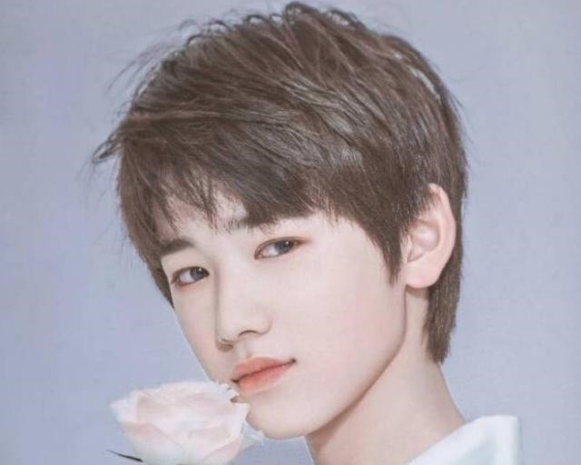 老粉|《王牌》官宣第五位成员,新晋流量可盐可甜,却引起老粉的不满