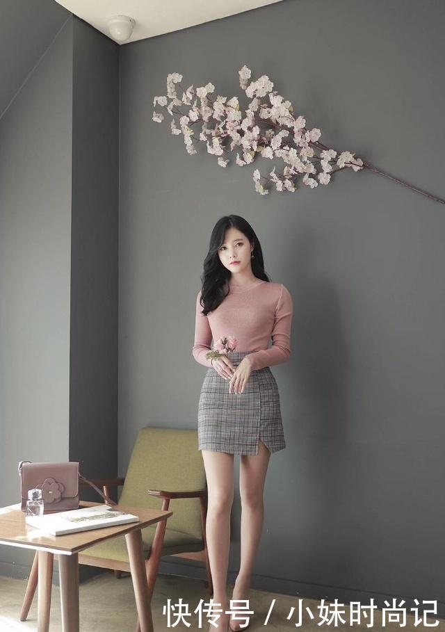 搭配|粉色针织打底上衣搭配格子半身裙, 青春减龄, 显高显瘦