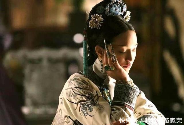 违背|康熙,死后康熙亲自送葬,并违背祖训立她儿子为太子