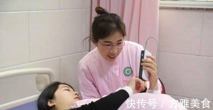 产房|生孩子能一边刷手机一边生?能!不光手机,还能带这些东西进产房